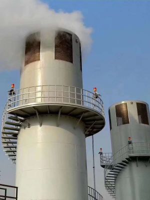 烟囱安装航标灯